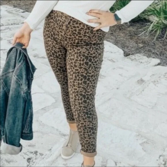 American Eagle Super Hi Rise Jegging Cheetah Animal Print - Picture 2 of 10